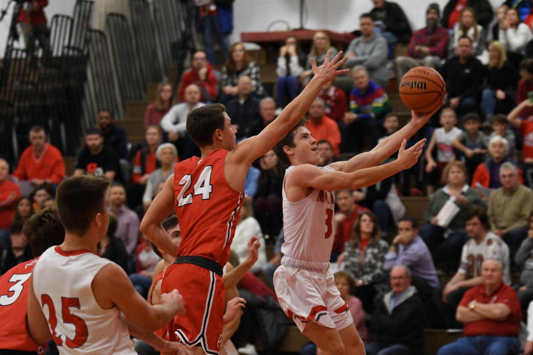 Durbin makes a layup against Pekin